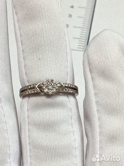 Золотое кольцо с камнем 16,5р