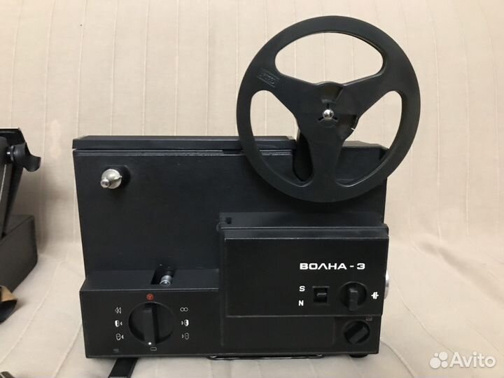 Кинопроектор Волна-3
