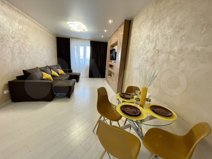 2-к. квартира, 65 м², 9/14 эт.