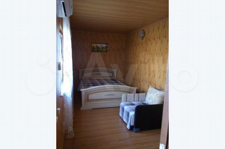 Дом 40 м² на участке 2 сот.