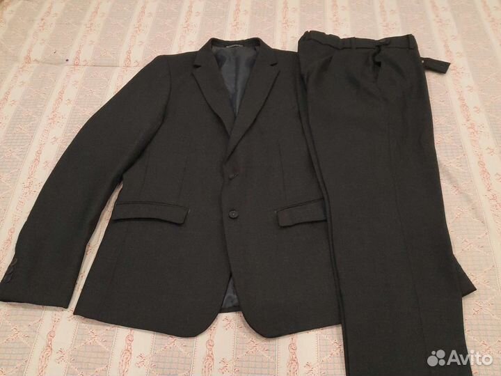 Школьный костюм для мальчика серый 152