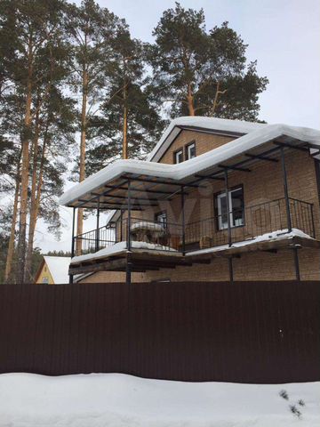 Дом 194 м² на участке 2,8 сот.