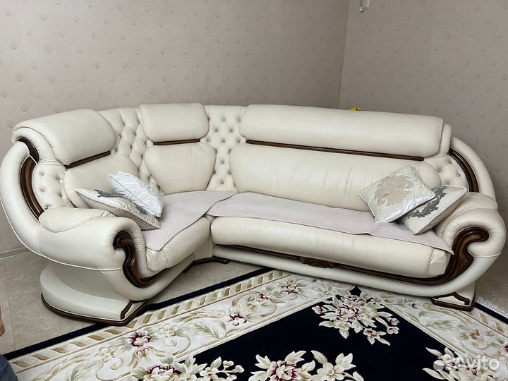 Угловой диван