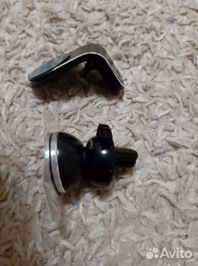 Держатель магнитный для телефона в машину