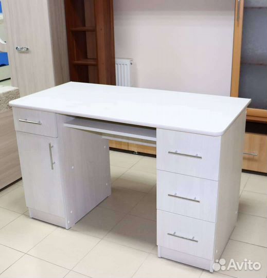 Письменные и компьютерные столы