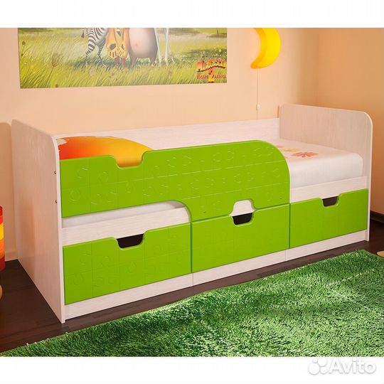 Детская кровать с ящиками