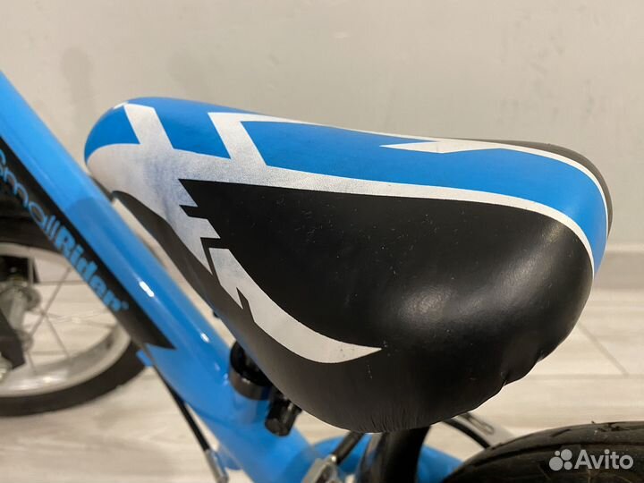 Беговел Roadster