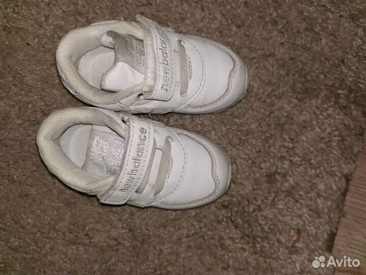 Кроссовки для девочки