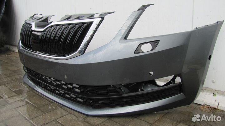 Skoda Octavia A7 бампер передний
