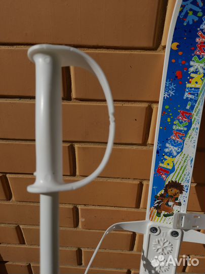 Детские лыжи с палками