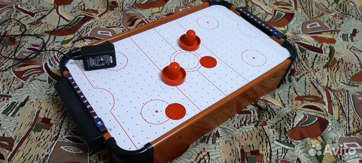 Настольный аэрохоккей