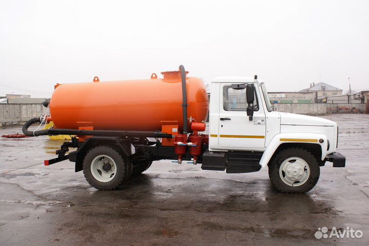 Самосвал,Эксковатор мтз-82 с отвалом и щеткой