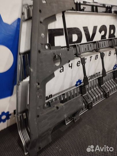 Решетка в бампер Volvo FH5 84331540