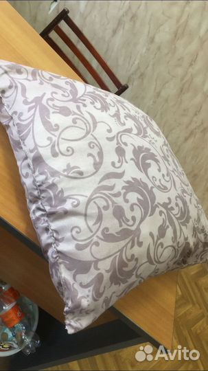 Одеяло и подушки, покрывало