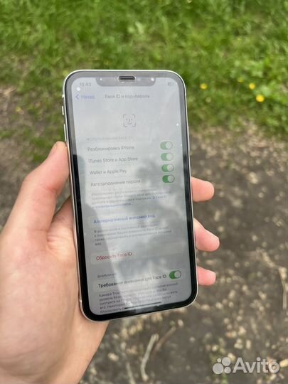 iPhone Xr, 64 ГБ