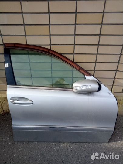 Дверь передняя правая мерседес w 211