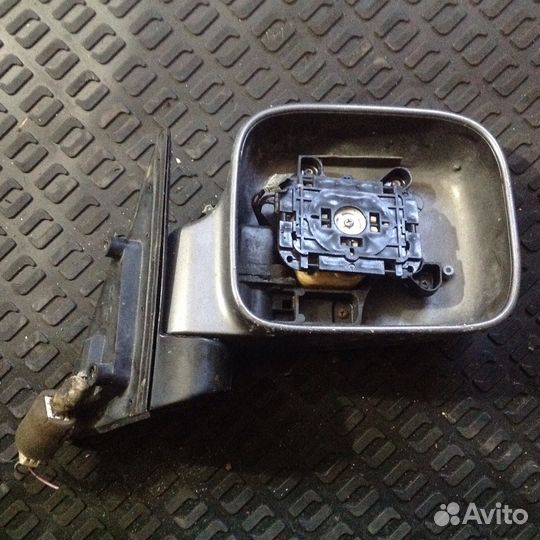 Зеркало Опель Монтерей