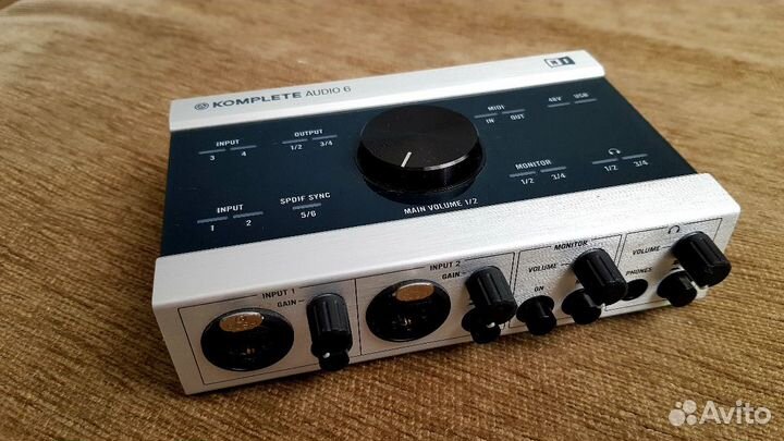 Native Instruments Komplete Audio 6