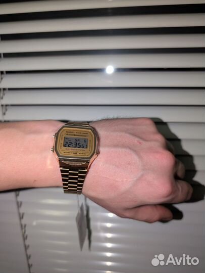 Электронные наручные часы Casio