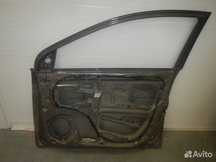 Дверь передняя правая Kia Rio