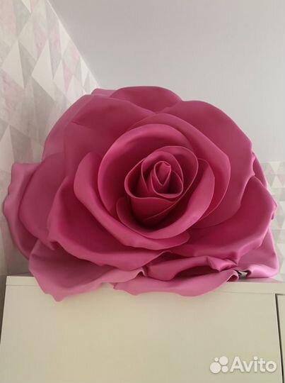 Искусственные цветы большие