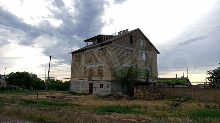 Дом 320 м² на участке 9,6 сот.