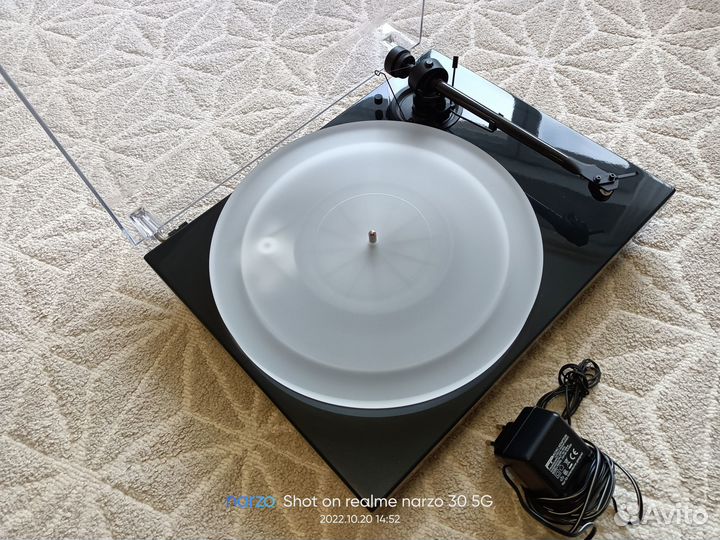 Виниловый проигрыватель Pro-Ject 1-Xpression III