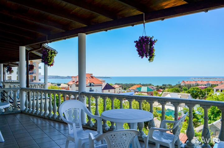 Горничная с проживанием и питанием