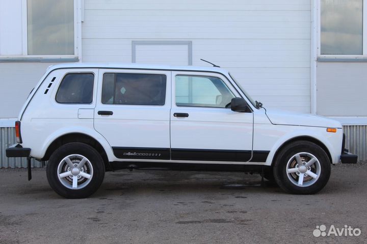 LADA 4x4 (Нива) 1.7 МТ, 2020, 73 350 км