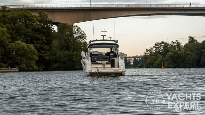 Польский катер Galeon 325 HT, 2011 года