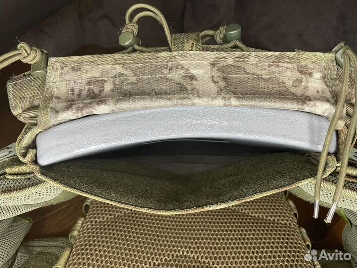 Бронежилет с подсумками