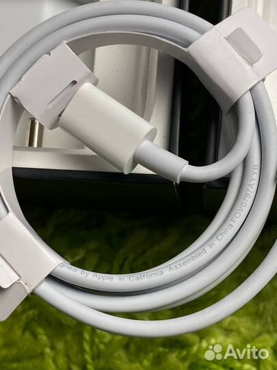 Зарядка на iPhone 20w оригинал