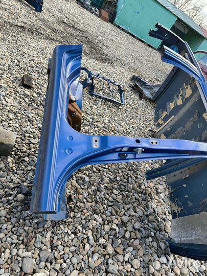 Toyota funcargo порог правый с сапожком стойка