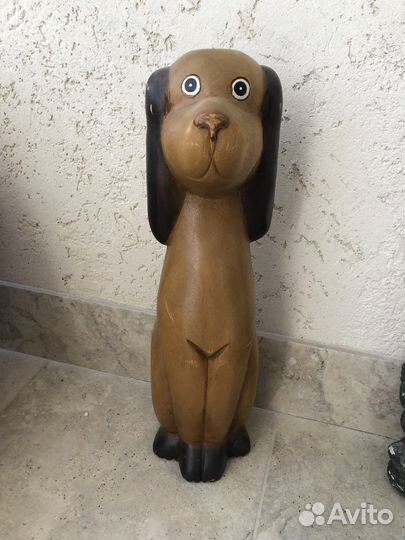 Статуэтка собака из дерева ручная работа