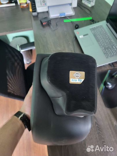 Подлокотник Kia rio 3