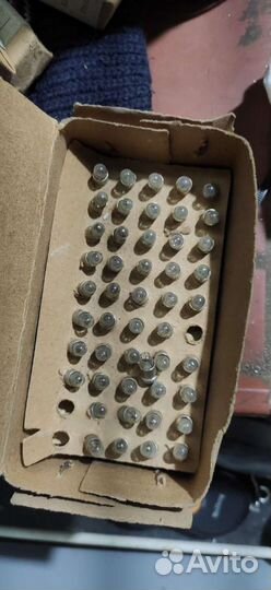 Лампы авиационные разные. цоколи к ним. для киноап