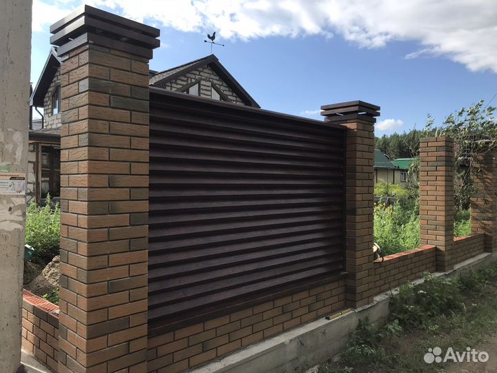 Жалюзи заборы. Колпаки на столбы забора