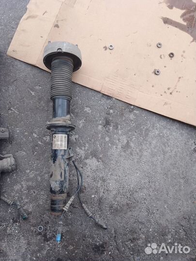 BMW X5 F15 X6 F16 стойка передняя левая