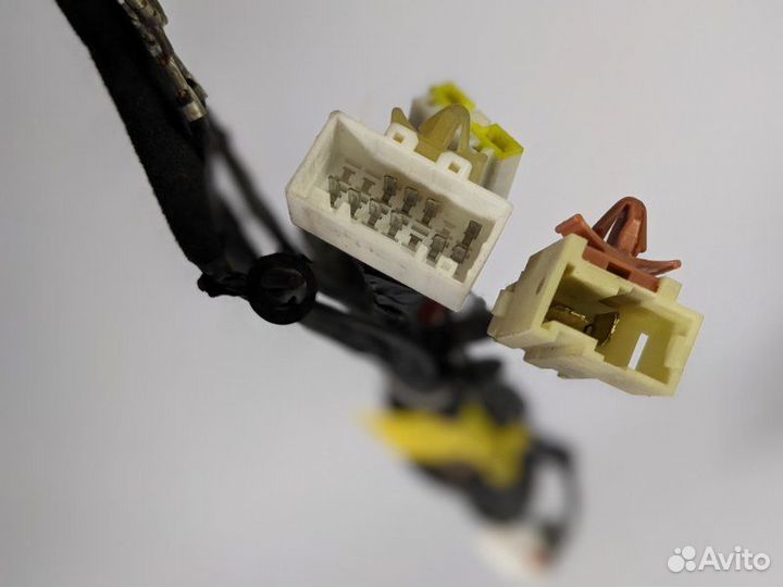 Проводка крышки багажника Hyundai Tucson JM G4GC