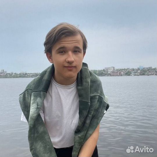 Помощник Логиста