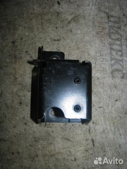 Кронштейн Audi Q5