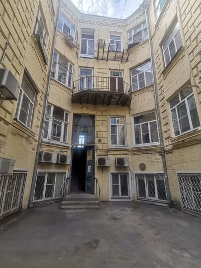 5-к. квартира, 142 м², 3/4 эт.