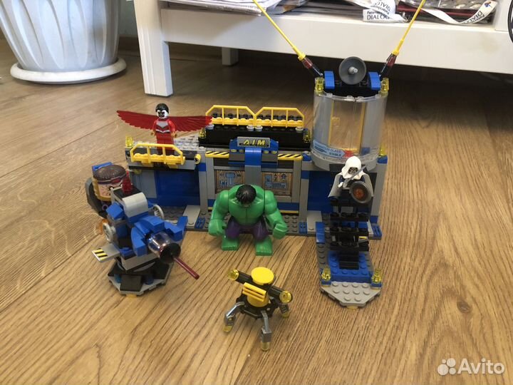 Lego Разгром лаборатории Халк