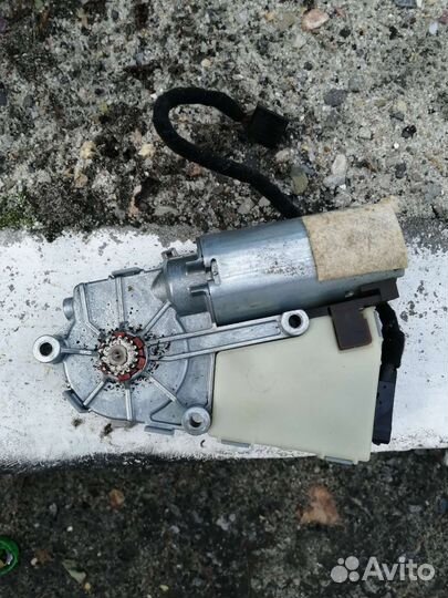 Моторчик люка