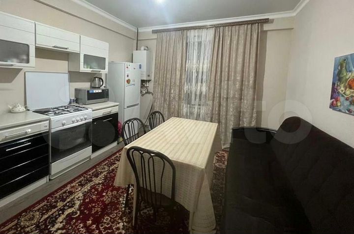 3-к. квартира, 80 м², 2/5 эт.