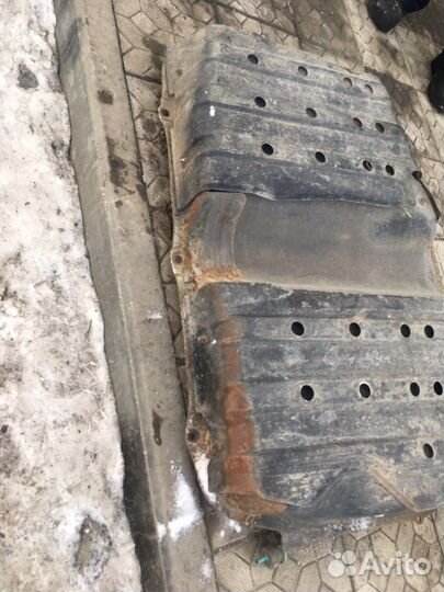 Топливный бак Mitshubishi RVR