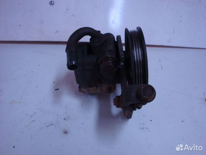 Насос гур Kia Rio 1 1.5л 2004 г.в