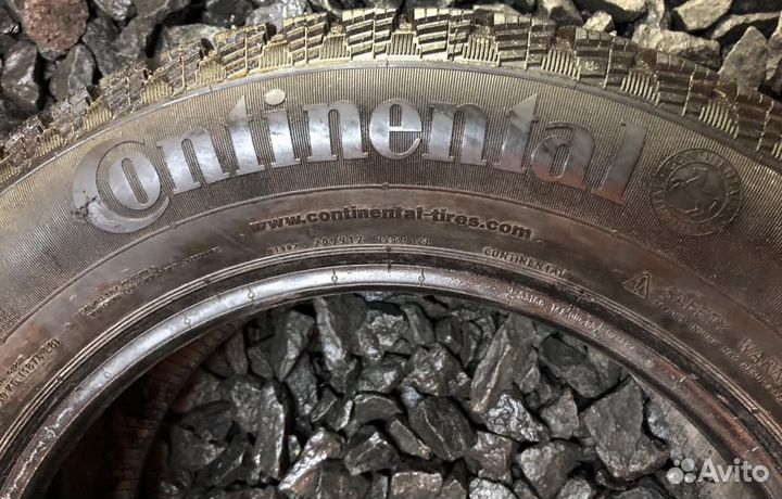 Continental ContiIceContact 4x4 215/65 R16