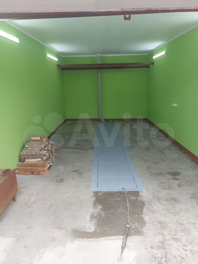 Гараж, > 30 м²