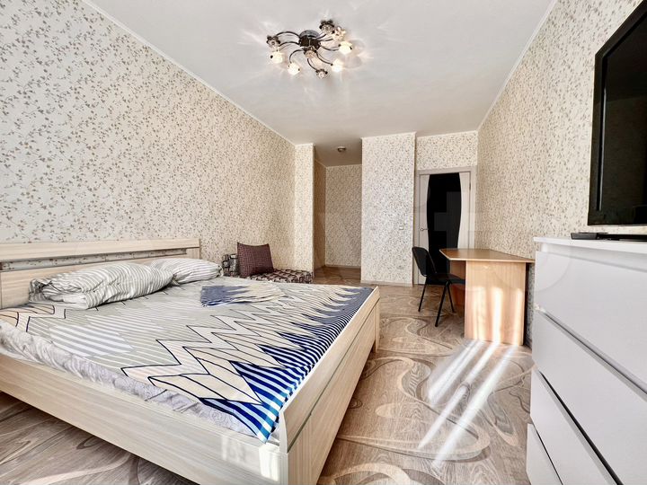 3-к. квартира, 70 м², 8/25 эт.